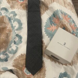Brunello Cucinelli Men's Charcoal Textured Silk Tie
